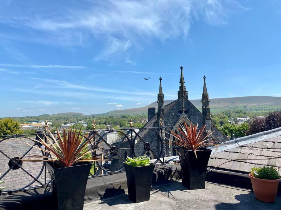 Boutique Penthouse Apartment With Rooftop Terrace Clitheroe Esterno foto